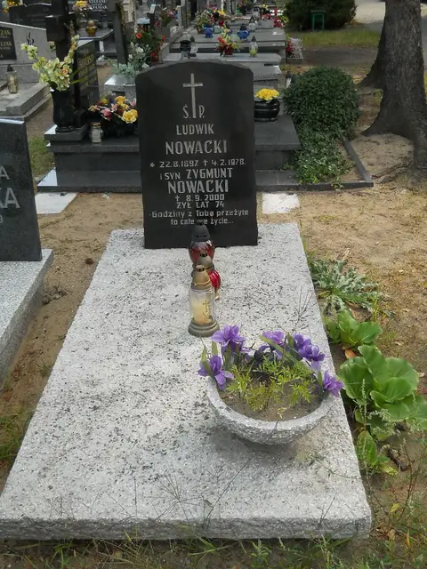 Zdjęcie grobu B/25072