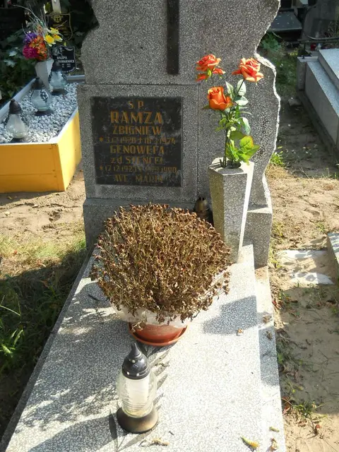 Zdjęcie grobu 14/27698