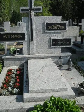 Zdjęcie grobu C/163,164