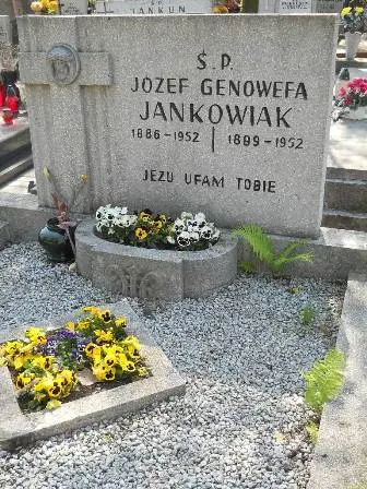 Zdjęcie grobu 11/317,318