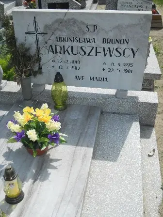 Zdjęcie grobu 25/75,76