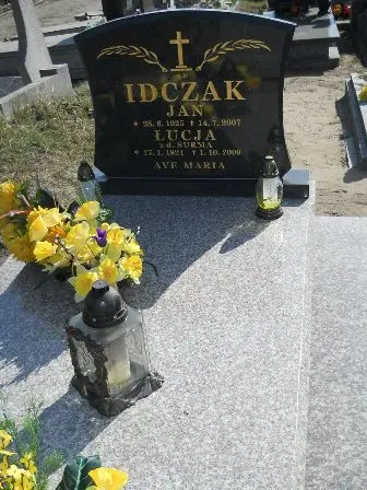 Zdjęcie grobu 3/100