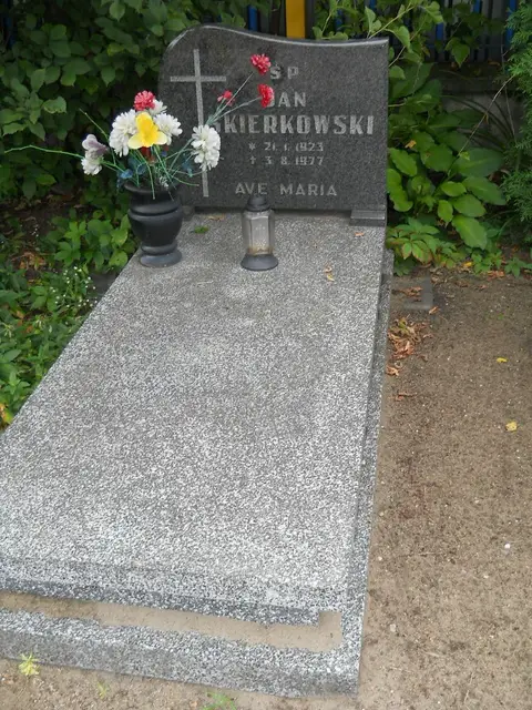Zdjęcie grobu 15/25951
