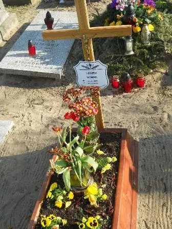 Zdjęcie grobu 9/100