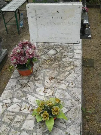 Zdjęcie grobu 32/100