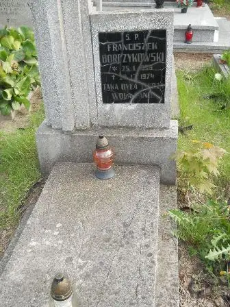 Zdjęcie grobu 23/100
