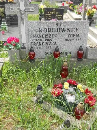 Zdjęcie grobu 20/568,569