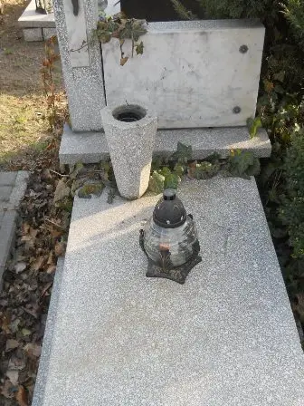 Zdjęcie grobu 10/17