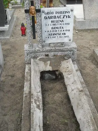 Zdjęcie grobu F/98