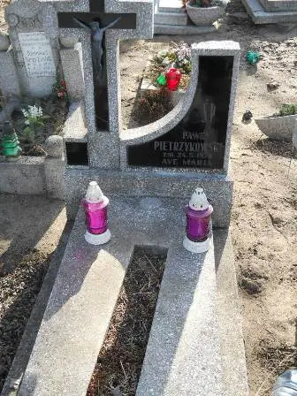 Zdjęcie grobu 6/92