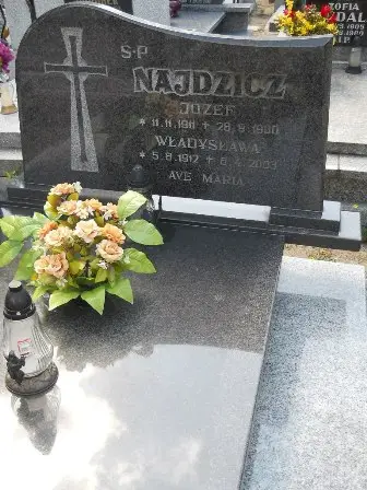 Zdjęcie grobu 35/467.468