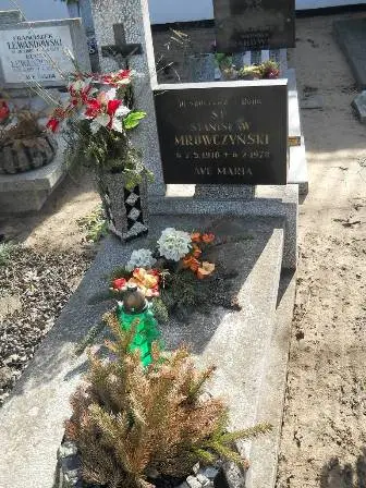 Zdjęcie grobu 6/33