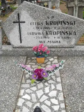 Zdjęcie grobu 36/121,122