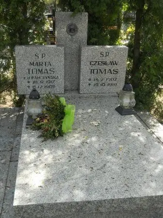 Zdjęcie grobu 27/17,17a