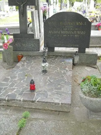 Zdjęcie grobu H/310,311
