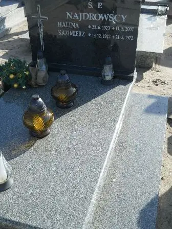 Zdjęcie grobu 1/272,273
