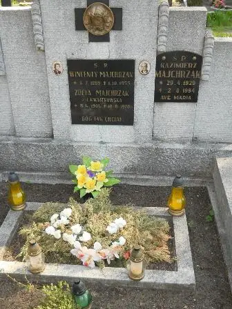Zdjęcie grobu 28/84,85