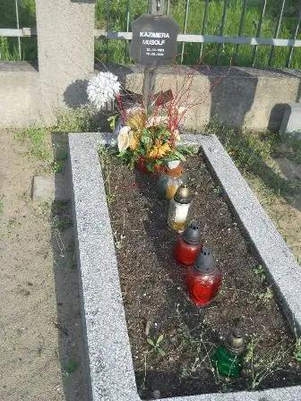 Zdjęcie grobu R/81