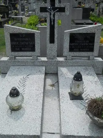 Zdjęcie grobu 21/28,29