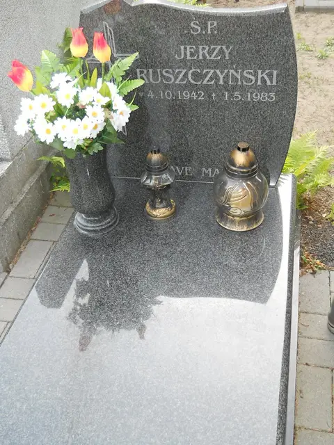 Zdjęcie grobu 8/10553