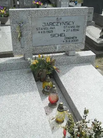 Zdjęcie grobu 27/242,243
