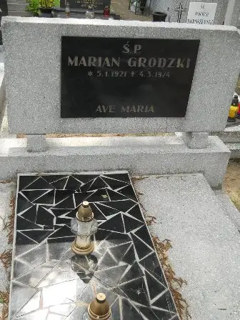 Zdjęcie grobu 40/159,160