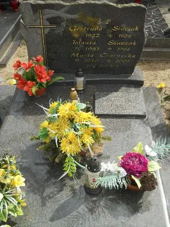 Zdjęcie grobu 27/211,212