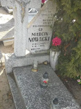 Zdjęcie grobu 100/100