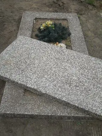 Zdjęcie grobu F/99