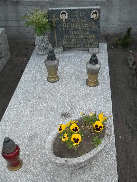 Zdjęcie grobu 20/12235