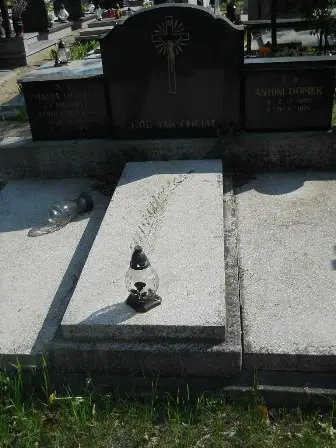 Zdjęcie grobu G/117,118