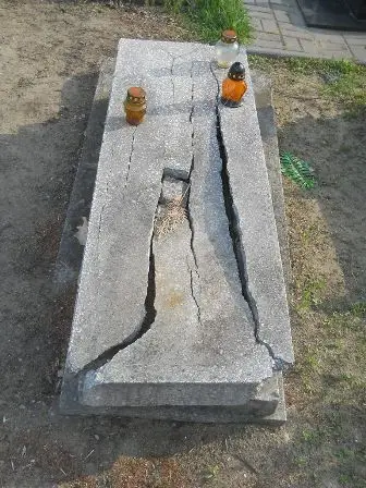 Zdjęcie grobu 44/100