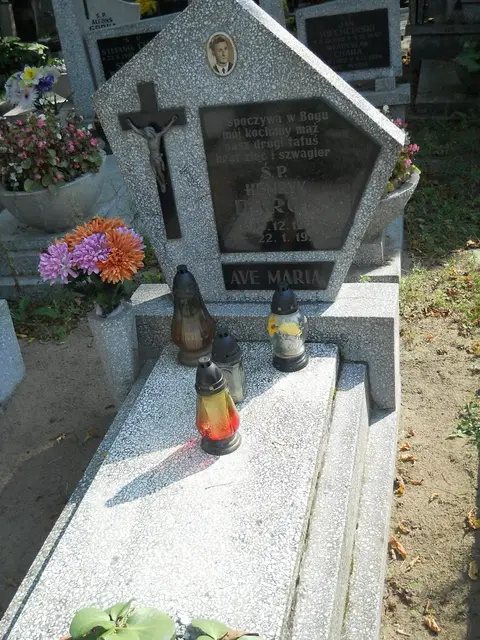 Zdjęcie grobu 19/28543
