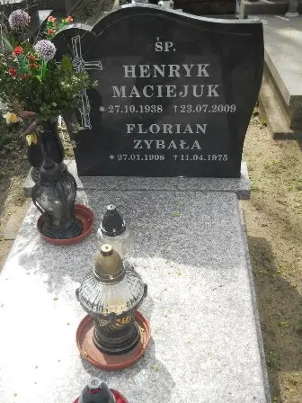Zdjęcie grobu 27/100