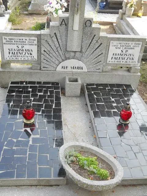 Zdjęcie grobu 15/26715