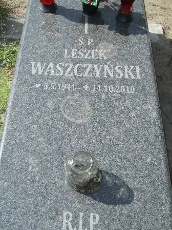 Zdjęcie grobu 24/100