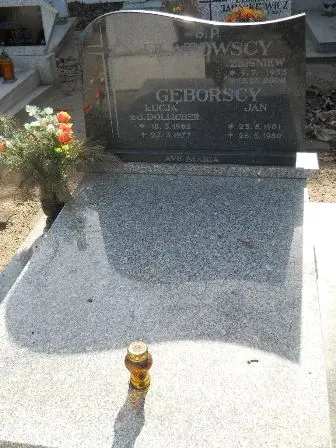 Zdjęcie grobu 8/128,129