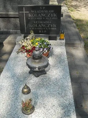 Zdjęcie grobu 28/100