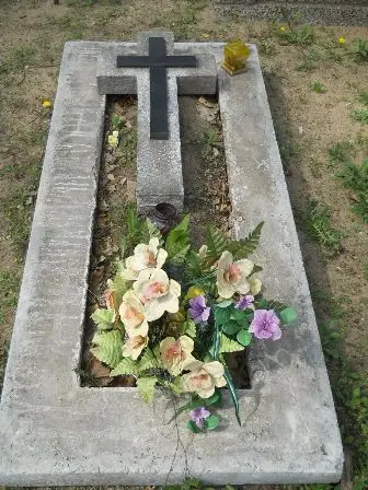 Zdjęcie grobu 27/98