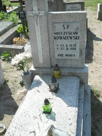 Zdjęcie grobu 30/100
