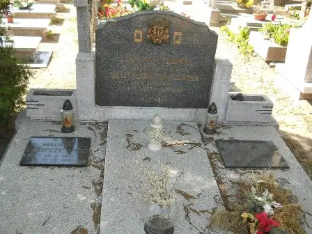 Zdjęcie grobu J/66,67