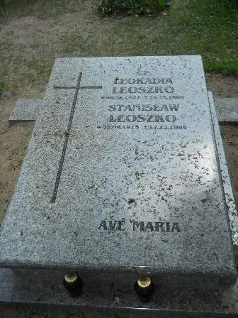 Zdjęcie grobu 26/17,18