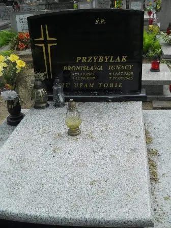 Zdjęcie grobu E/19,20