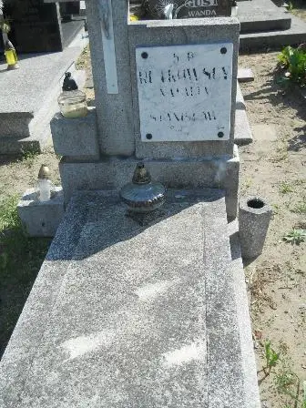 Zdjęcie grobu 28/3