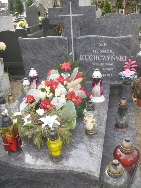 Zdjęcie grobu 7/11830