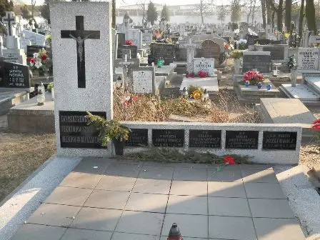 Zdjęcie grobu C/56,57