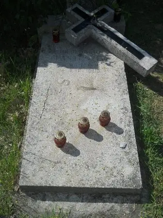 Zdjęcie grobu Krzyżowy/199
