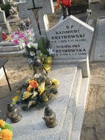Zdjęcie grobu 10/82