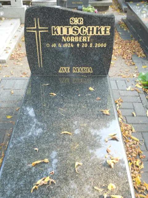 Zdjęcie grobu 15/26735