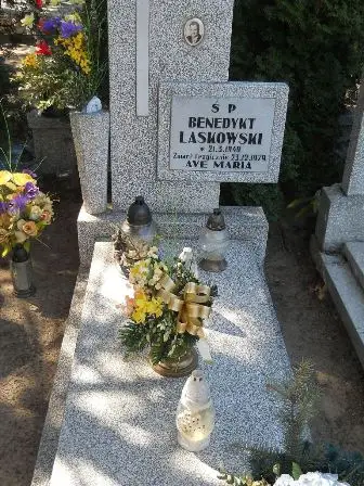 Zdjęcie grobu 35/290,291,292